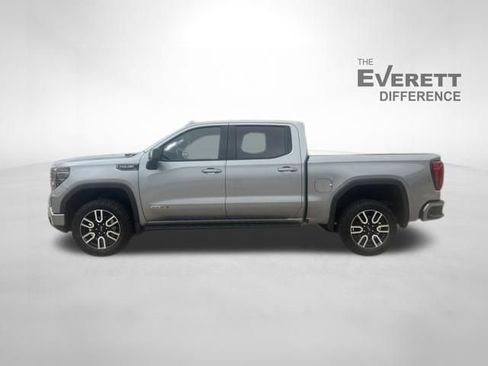 Used 2023 GMC Sierra 1500 AT4 w/ AT4 Premium Package AWD/4WD image 4