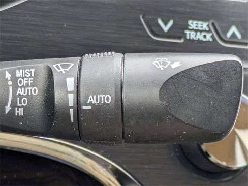 Used 2013 Toyota Avalon XLE Premium image 35