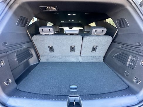 New 2026 Chevrolet Traverse High Country image 11