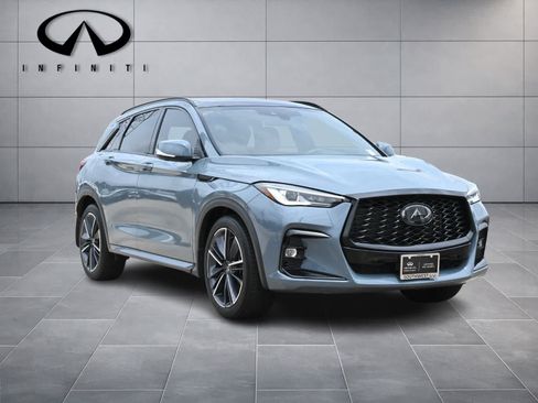 Certified 2025 INFINITI QX50 Sport AWD/4WD image 3