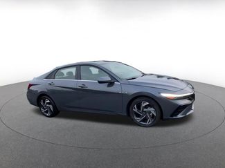 Used 2025 Hyundai Elantra SEL video 2