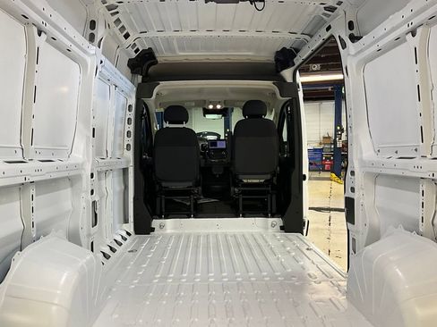 New 2025 RAM ProMaster 1500 w/ Quick Order Package 22H SLT+ image 4