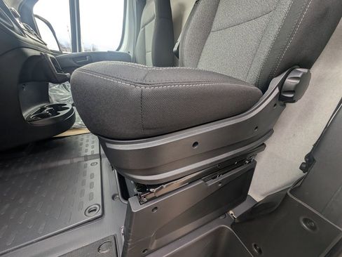 New 2026 RAM ProMaster 1500 w/ Quick Order Package 22G SLT image 17