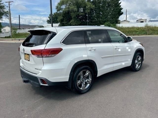 Used 2019 Toyota Highlander Limited Platinum AWD/4WD image 3