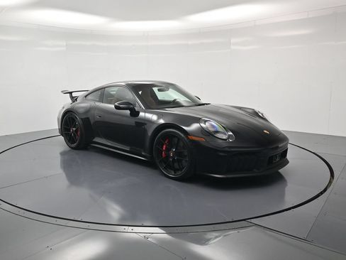 Certified 2025 Porsche 911 Carrera 4 GTS AWD/4WD image 49