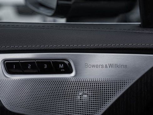 Certified 2024 Volvo XC90 T8 Ultimate w/ Protection Package image 40