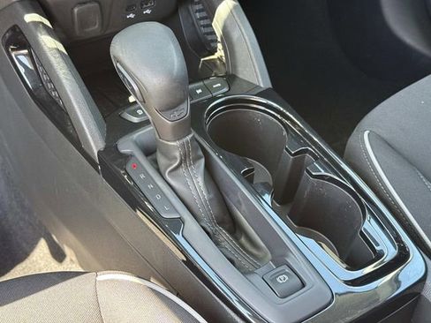 Used 2025 Chevrolet TrailBlazer LT image 23