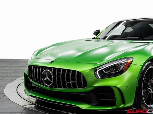 Used 2018 Mercedes-Benz AMG GT R image 12