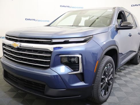 New 2026 Chevrolet Traverse LT w/ Sun and Wheel Package image 10