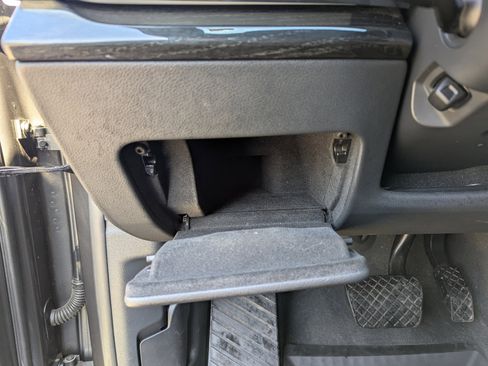 Used 2019 Audi Q8 Premium image 16