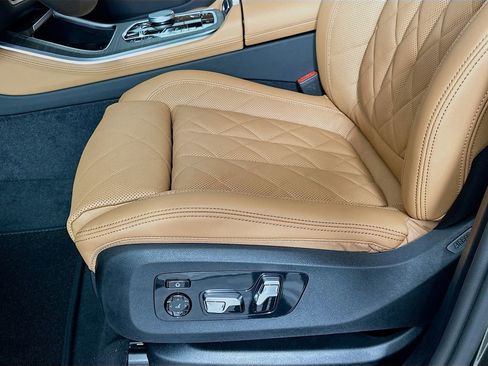 New 2026 BMW X5 xDrive50e image 21