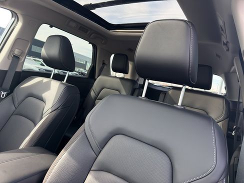 New 2026 Nissan Pathfinder SL image 27