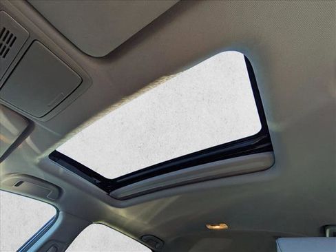 Used 2018 Honda CR-V EX-L image 16