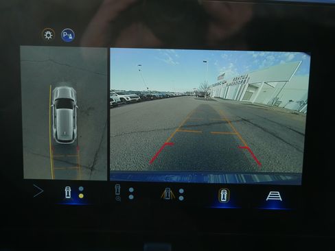 New 2026 Chevrolet Equinox LT w/ Convenience Package II image 10