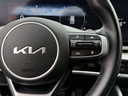 Used 2023 Kia Sportage SX image 24