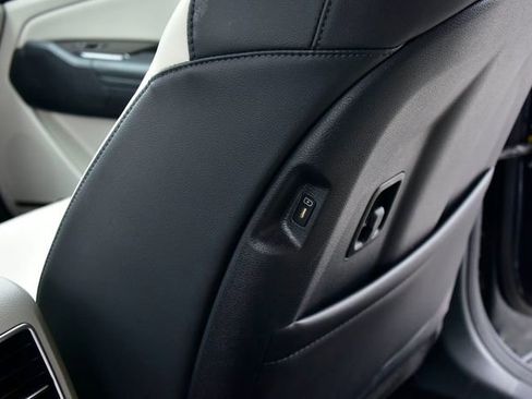 Certified 2025 Kia Sportage EX FWD image 15