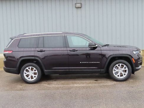 Used 2022 Jeep Grand Cherokee L Limited image 2