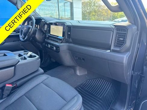 Used 2024 Chevrolet Silverado 1500 LT w/ Z71 Off-Road Package AWD/4WD image 15