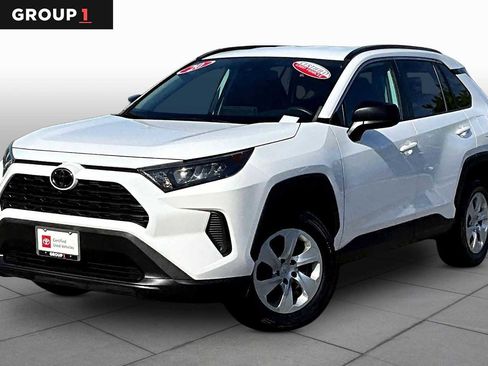 Certified 2020 Toyota RAV4 LE image 1
