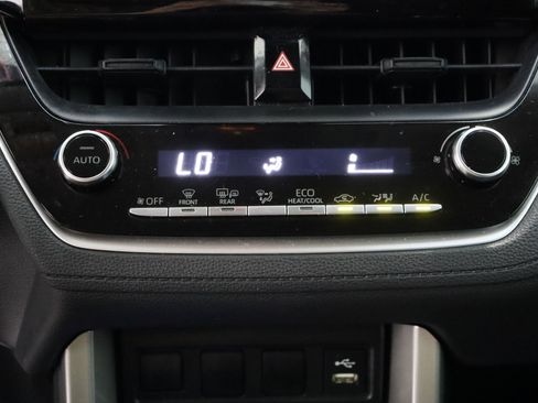 Certified 2022 Toyota Corolla Cross LE FWD image 19