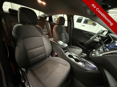 Used 2023 Chevrolet Malibu LT w/ Driver Confidence Package image 32