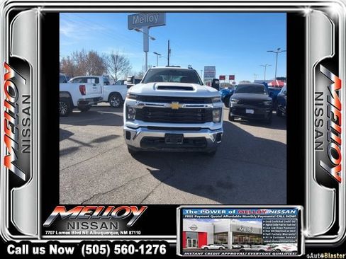 Used 2024 Chevrolet Silverado 3500 LT image 5