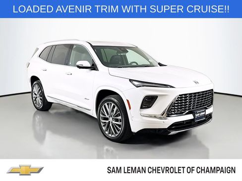 Used 2025 Buick Enclave Avenir w/ Super Cruise Package FWD image 1