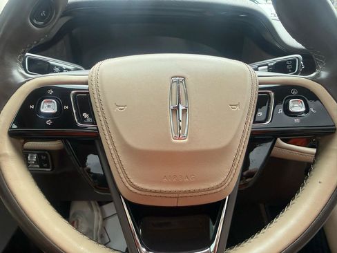 Used 2020 Lincoln Aviator Reserve w/ Equipment Group 202A AWD/4WD image 23