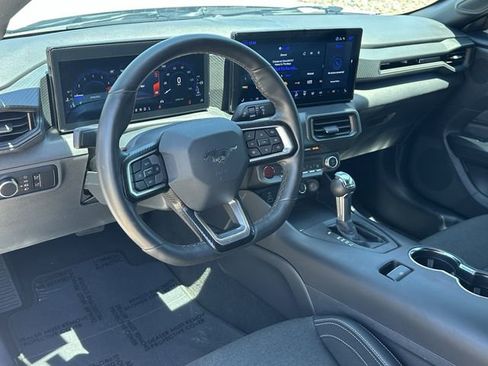 Used 2024 Ford Mustang Coupe RWD image 10