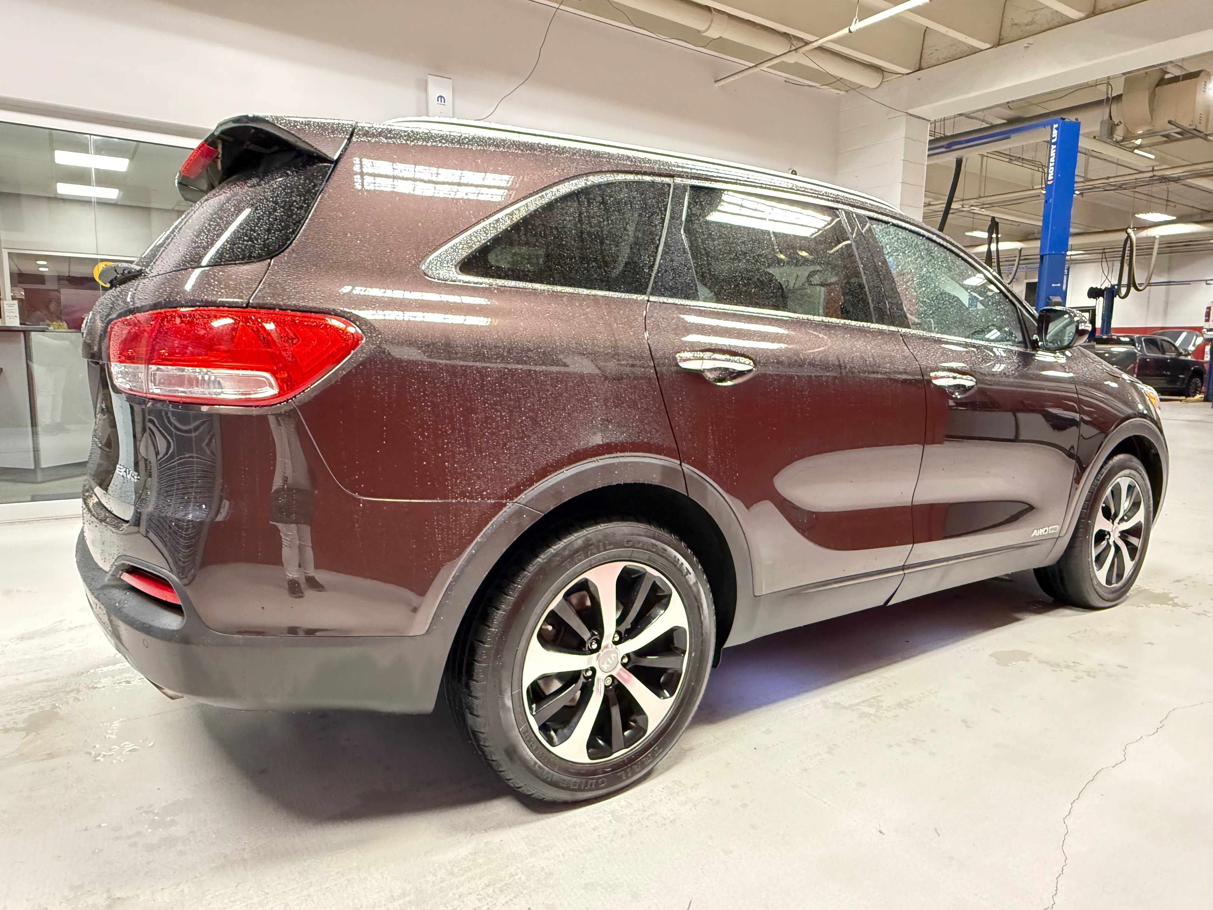 Used 2017 Kia Sorento EX AWD/4WD image 11
