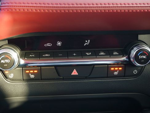 New 2026 MAZDA MAZDA3 Hatchback w/Premium Plus Pkg image 21