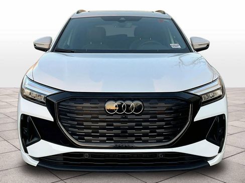 Certified 2024 Audi Q4 e-tron Premium Plus w/ Premium Plus image 3