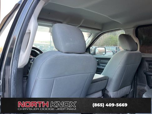 Used 2018 RAM 2500 Tradesman w/ Chrome Appearance Group image 9