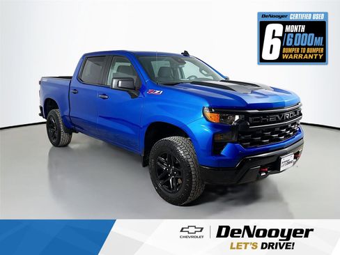 Used 2022 Chevrolet Silverado 1500 Custom Trail Boss AWD/4WD image 1