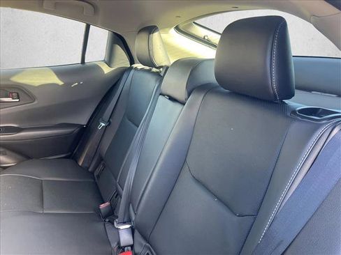 Certified 2025 Toyota Prius XLE image 20