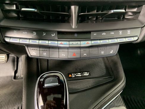 Used 2022 Cadillac CT4 V w/ Technology Package AWD/4WD image 25