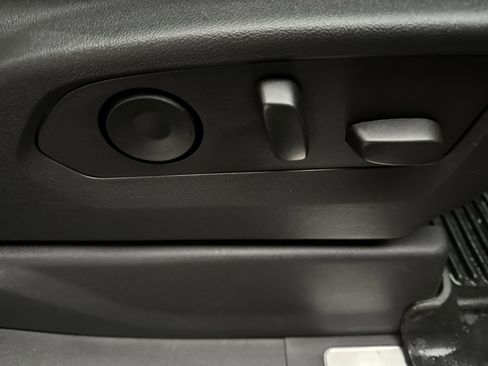 Used 2024 Chevrolet Silverado 3500 High Country w/ High Country Premium Package image 30