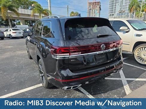 Used 2024 Volkswagen Atlas SEL Premium R-Line AWD/4WD image 4