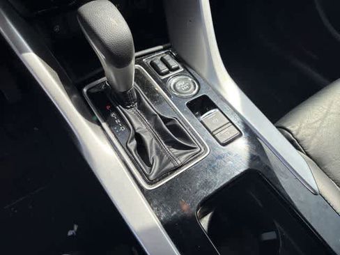 Used 2024 Mitsubishi Eclipse Cross SEL AWD/4WD image 18