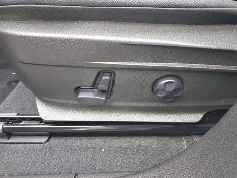 Used 2023 Alfa Romeo Stelvio Ti image 20