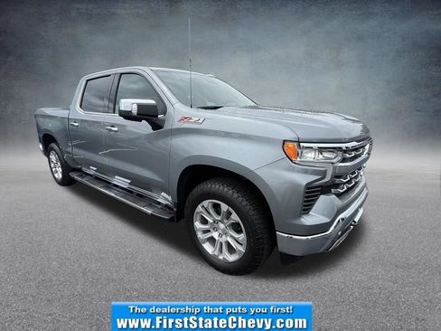 Used 2025 Chevrolet Silverado 1500 LTZ AWD/4WD image 1
