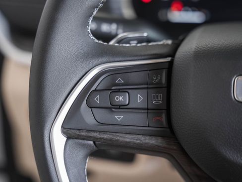 New 2025 Jeep Grand Cherokee L Limited w/ Luxury Tech Group II image 28