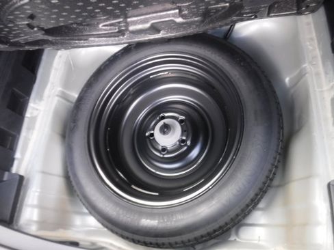 Used 2024 Honda HR-V LX image 28