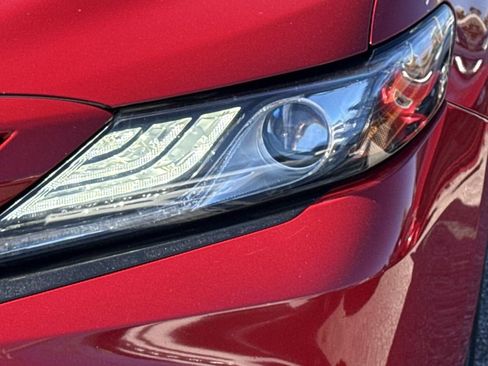 Used 2021 Toyota Camry XSE image 10