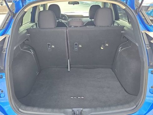 Certified 2021 Nissan Kicks S FWD image 10