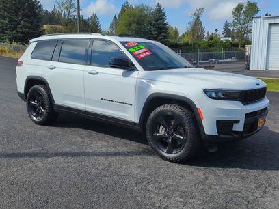 Used 2023 Jeep Grand Cherokee L Laredo