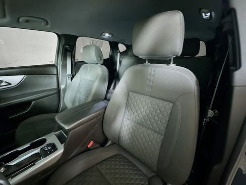 Used 2022 Chevrolet Blazer LT image 19