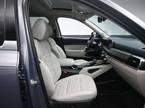 Used 2025 Kia Telluride SX Prestige AWD/4WD image 30