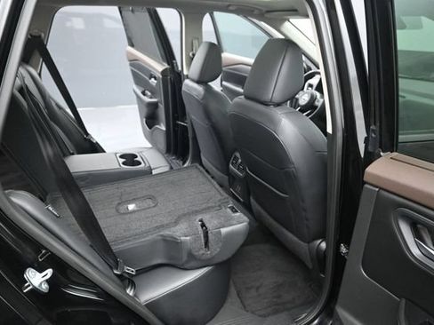 Used 2023 Nissan Rogue SV w/ SV Premium B Package AWD/4WD image 29