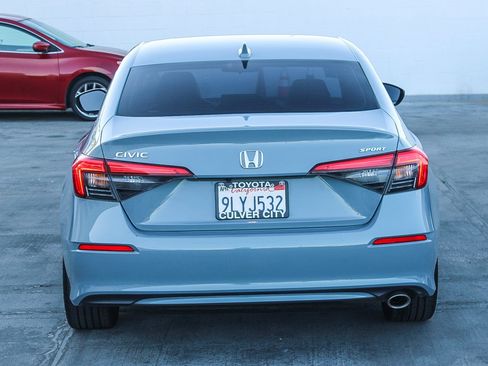 Used 2024 Honda Civic Sport image 9